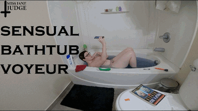 21938 - Sensual Bathtub Voyeur
