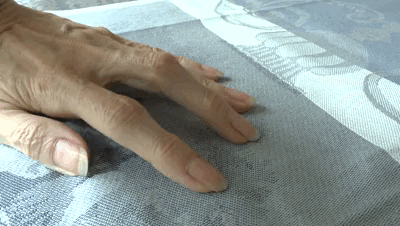 32623 - Close-up of natural long fingernails