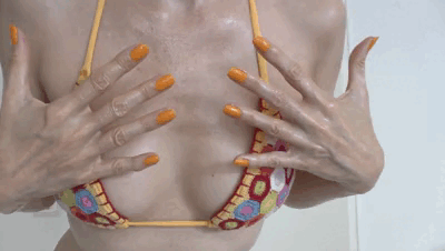 33643 - Oily hands and yellow fingernails