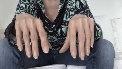 34328 - Beautiful hands, natural fingernails